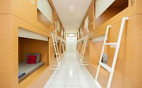 Reddoorz Hostel Near Taman Puring